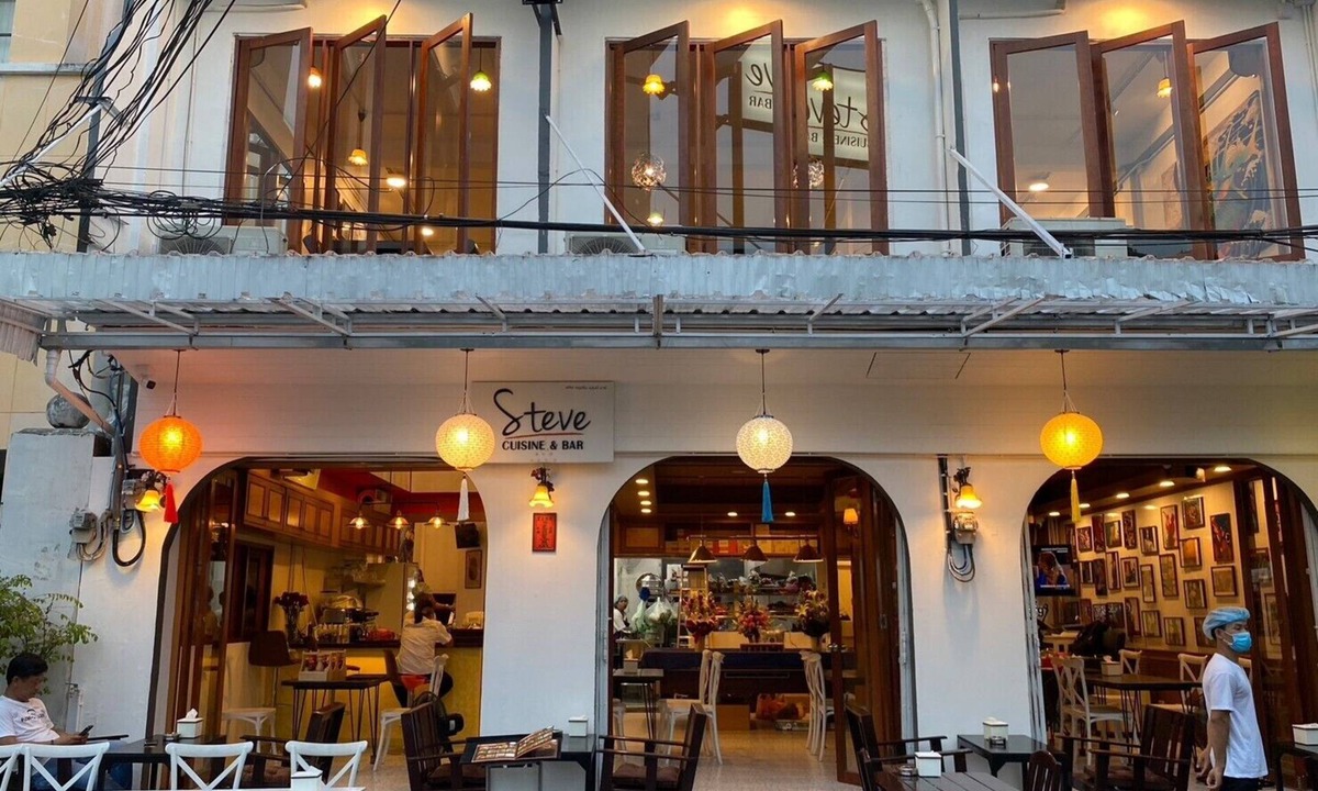 Wat Sam Phraya Hostel | Steve Lady Hostel