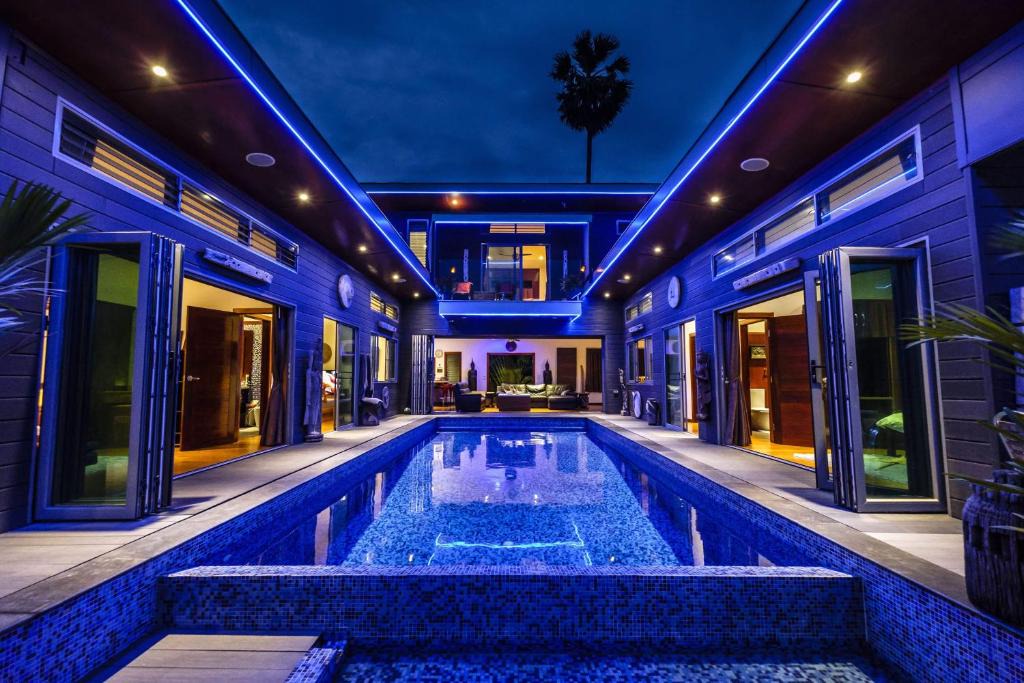 Maret Villa | Stunning villa with ocean views and free car