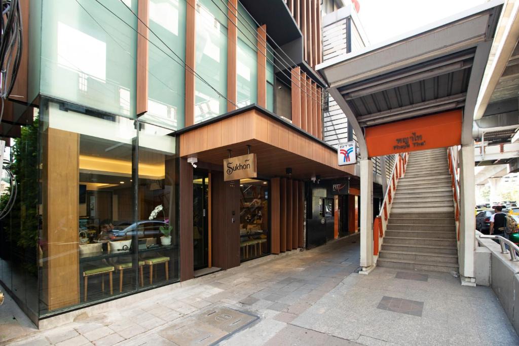 Pratunam Hotel | Sukhon Hotel - SHA Plus