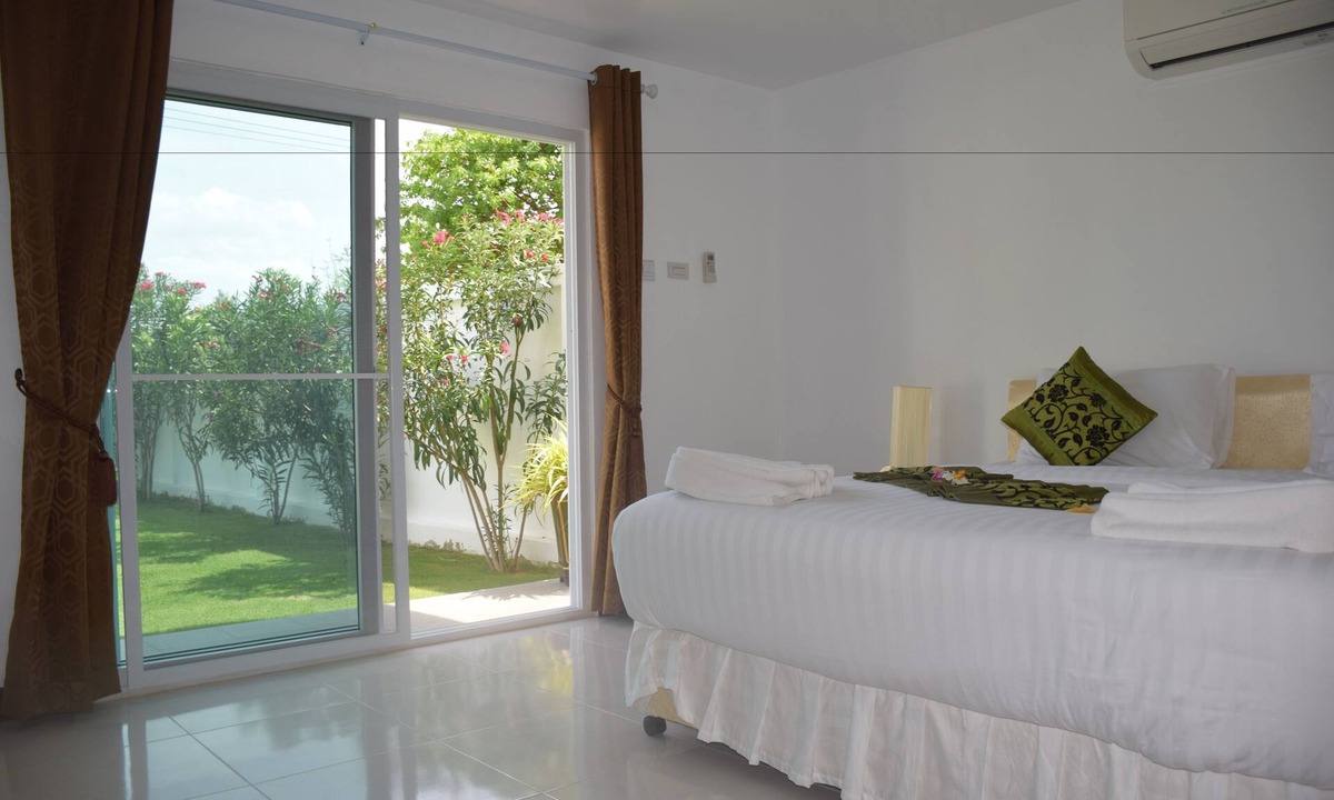 Sing Buri Hotel | Sumali Villa