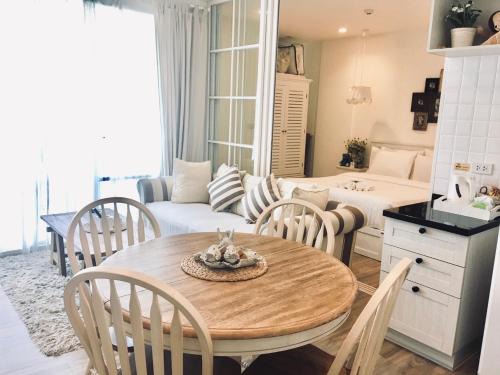 Khao Takiab Apartment | Summer Huahin Condo612,Near beach&Cicada,Beautiful swimming pool