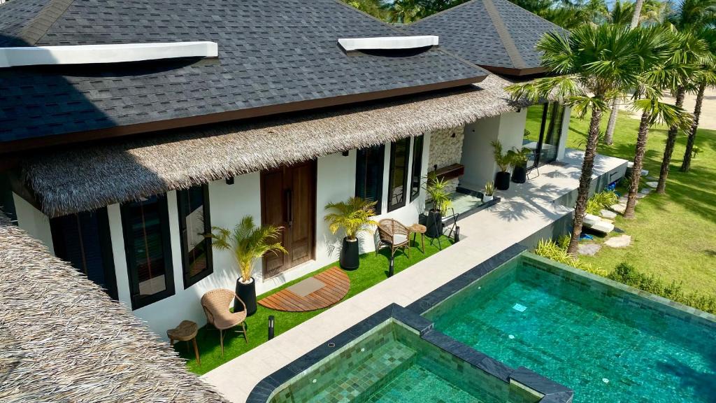 Tha Sala Villa | Sway Villa Thailand, 2BR Private Beachfront Pool Villa