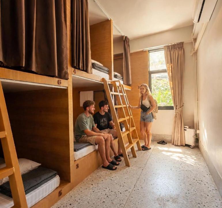 Talat Nuea Hostel | Teh