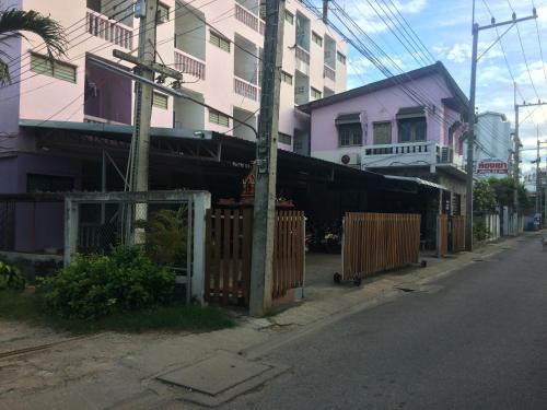 Ban Tai Apartment | Thanya Mansion