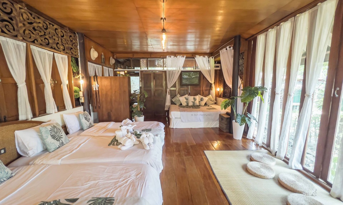Nakhon Chum Hotel | The Antique Riverside