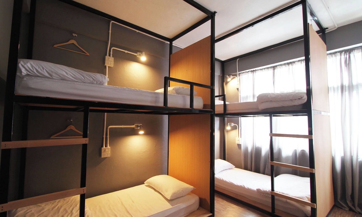 Si Phraya Hostel | The Backpack Hostel