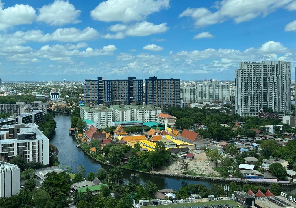 Phra Khanong Nuea Apartment | The Base Park West