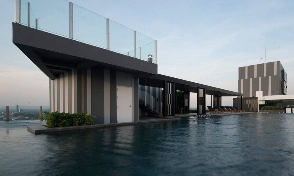 Central Pattaya House | The Base Pattaya Condo Luxury Stay High Floor Pool Kitchen