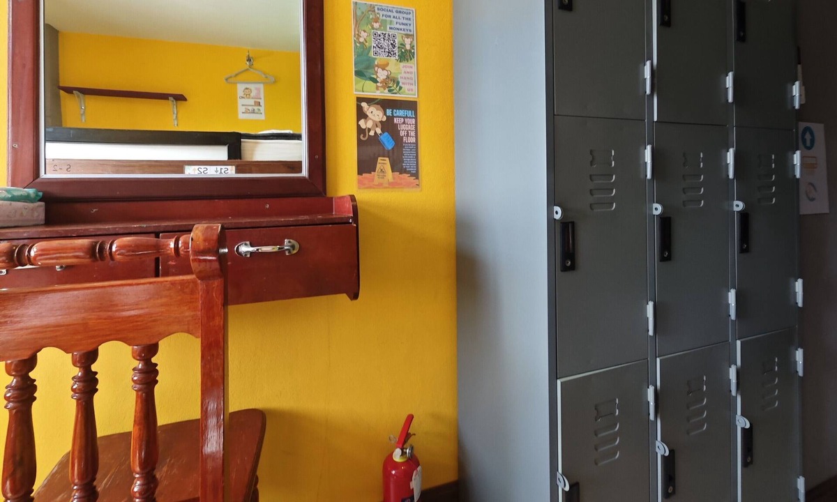 Haad Rin Hostel | THE FUNKY MONKEY HOSTEL - 18 to 40 only