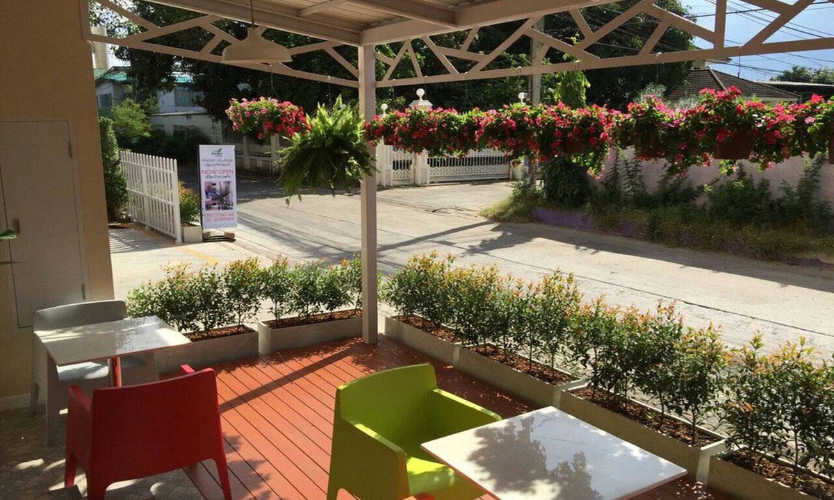 Hua Mak Hotel | The Garden Living