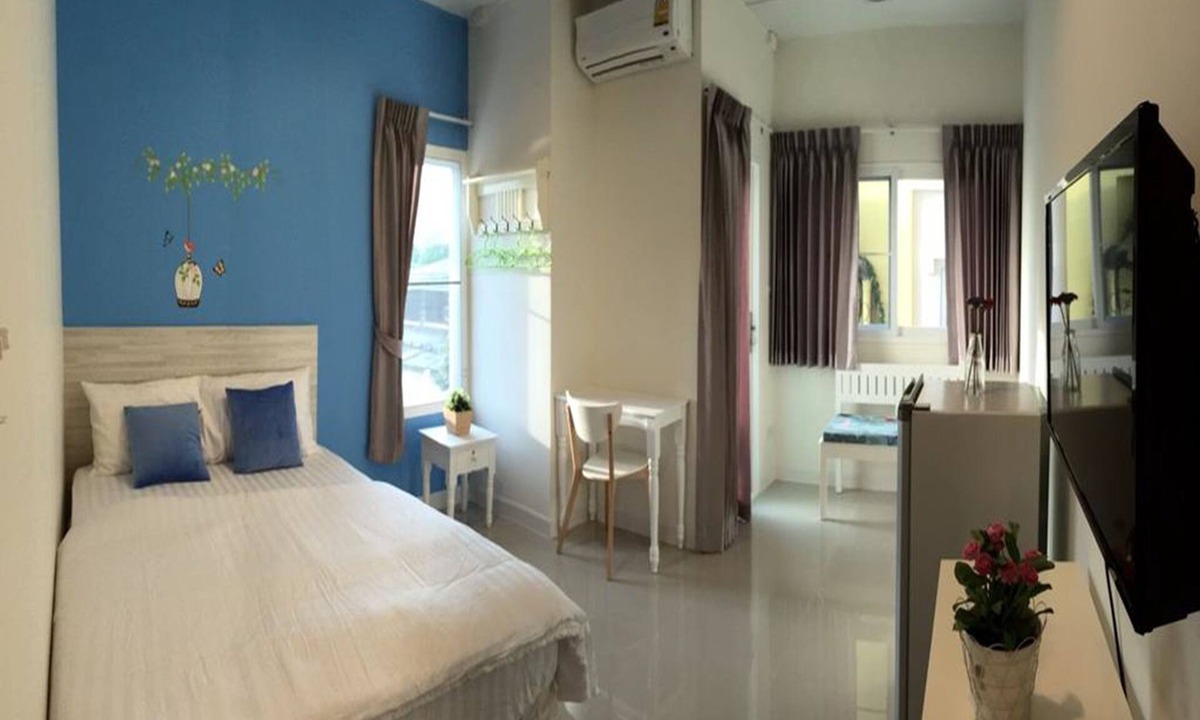 Hua Mak Hotel | The Garden Living