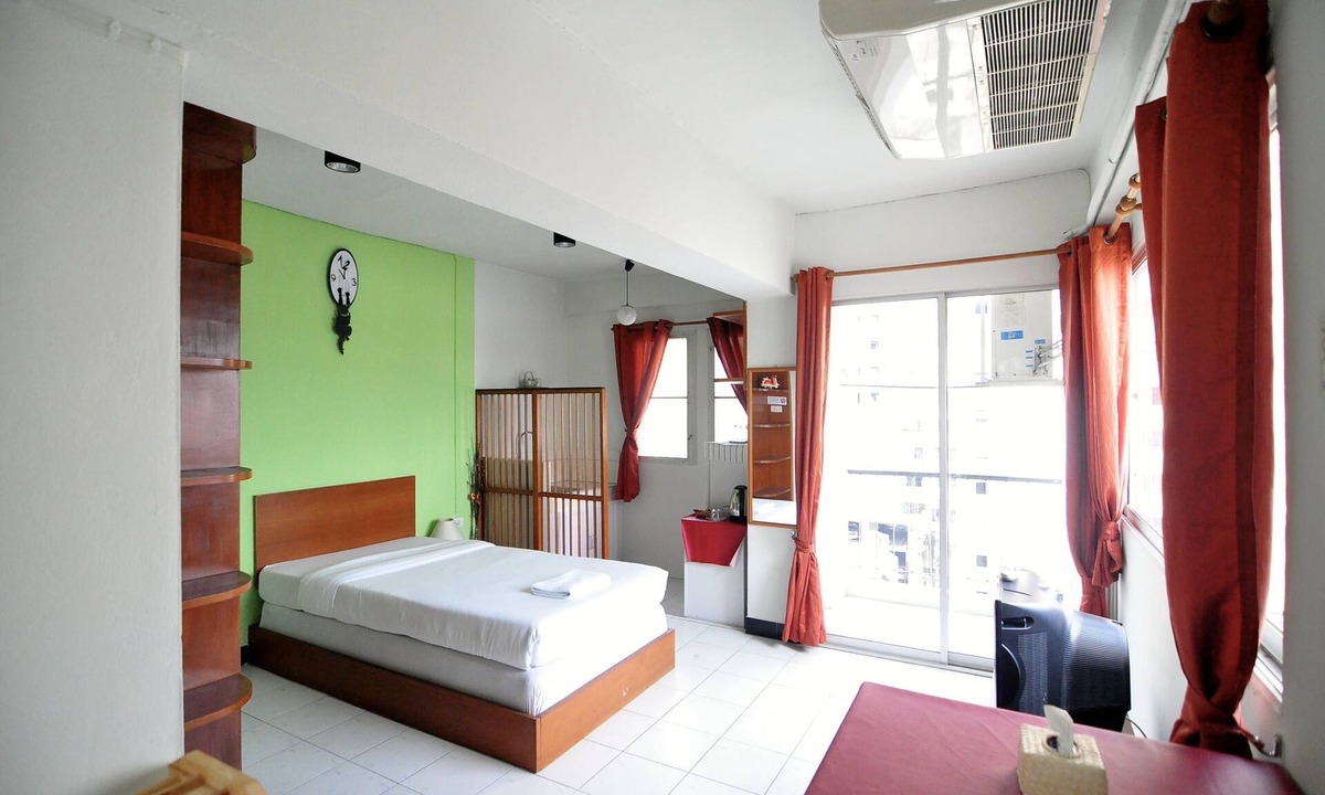 Din Daeng Hotel | The Living Room Serviced Apartment
