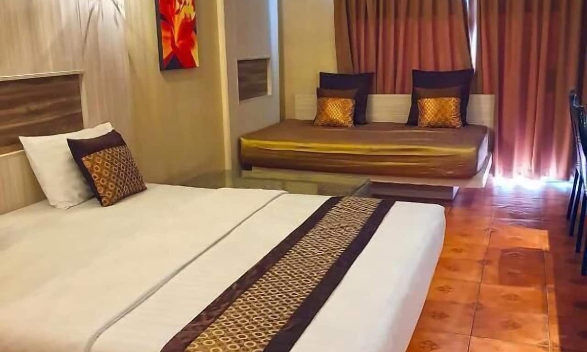 Sathorn Cabin | The Montana Lodge - Sathorn
