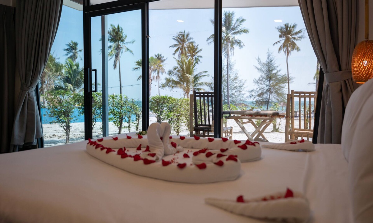 Koh Rong Hotel | The One Resort Koh Rong