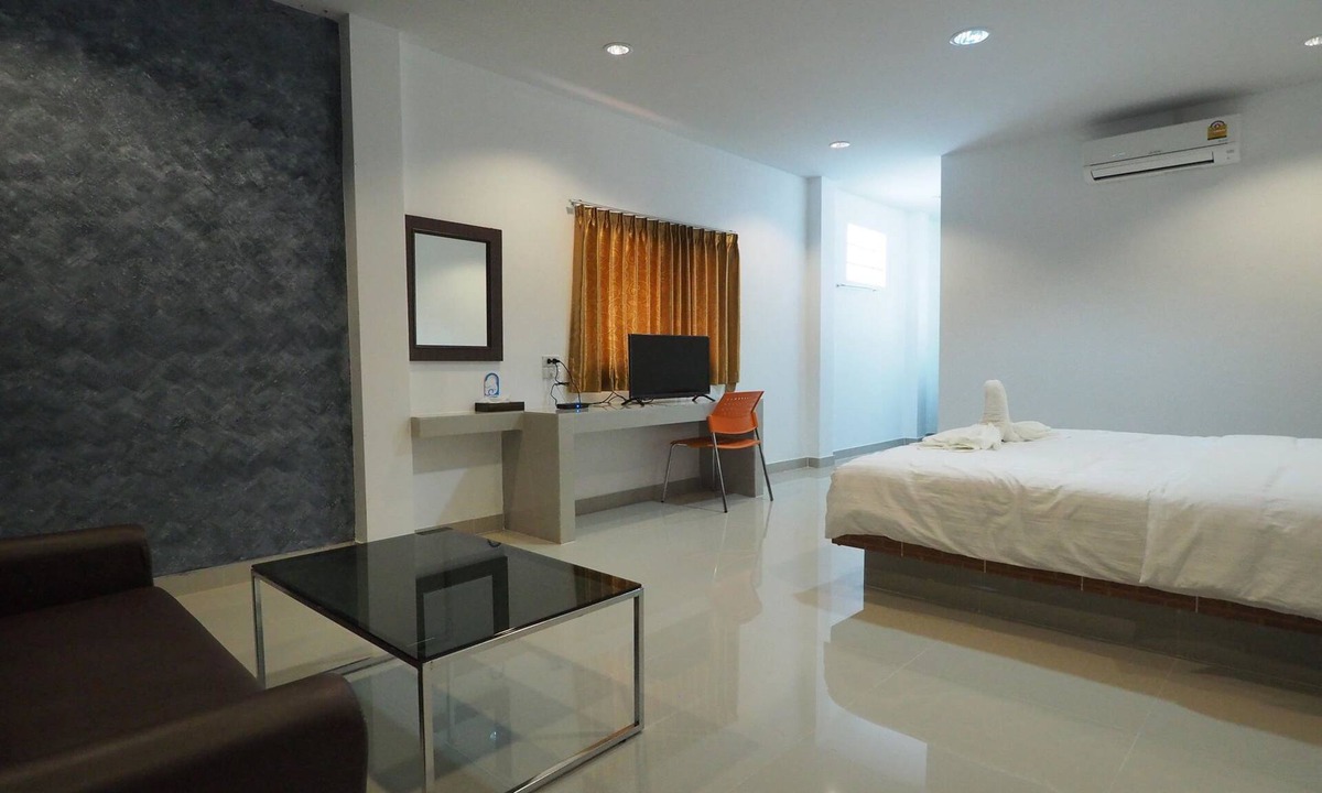 Surin Hotel | The Phant Hotel
