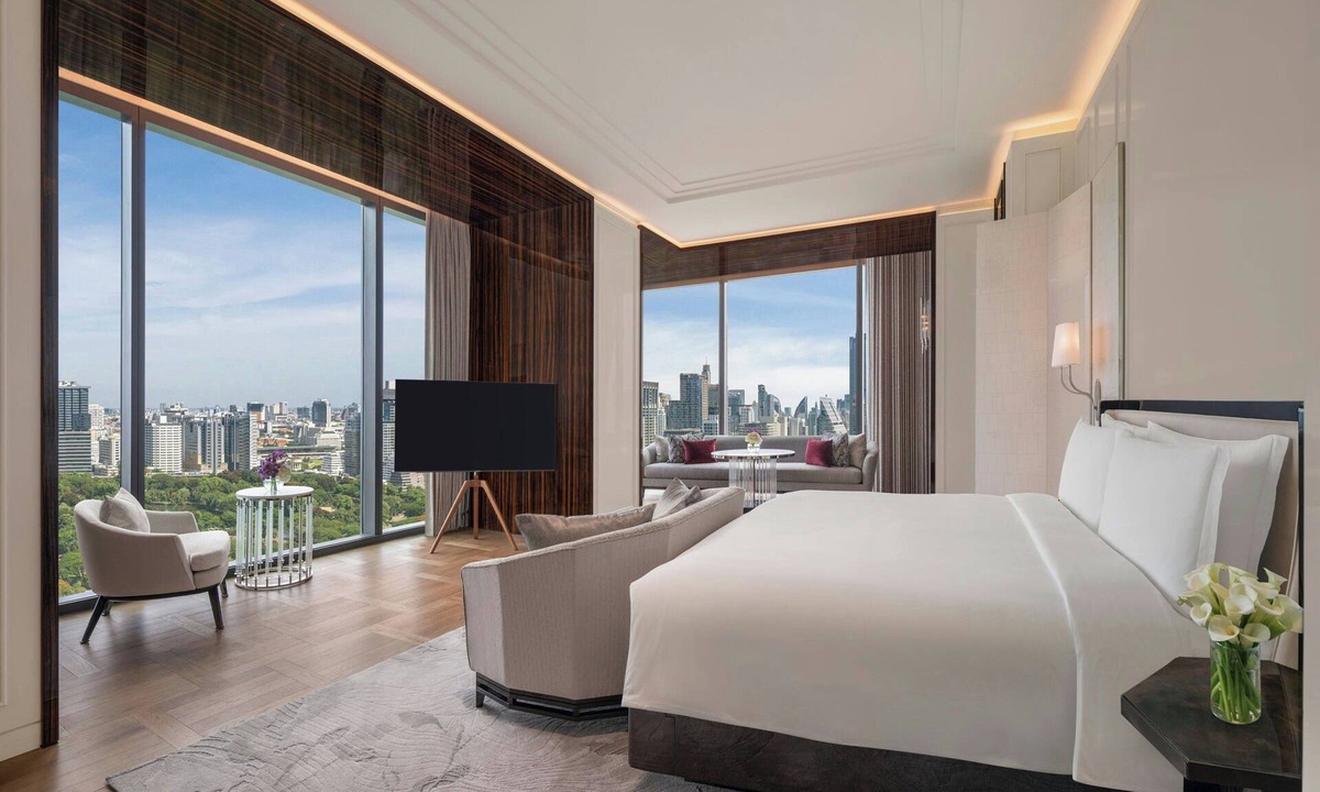 Lumphini Hotel | The Ritz-Carlton, Bangkok