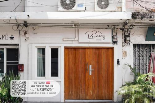 Banglamphu Hostel | The Roamery Hostel