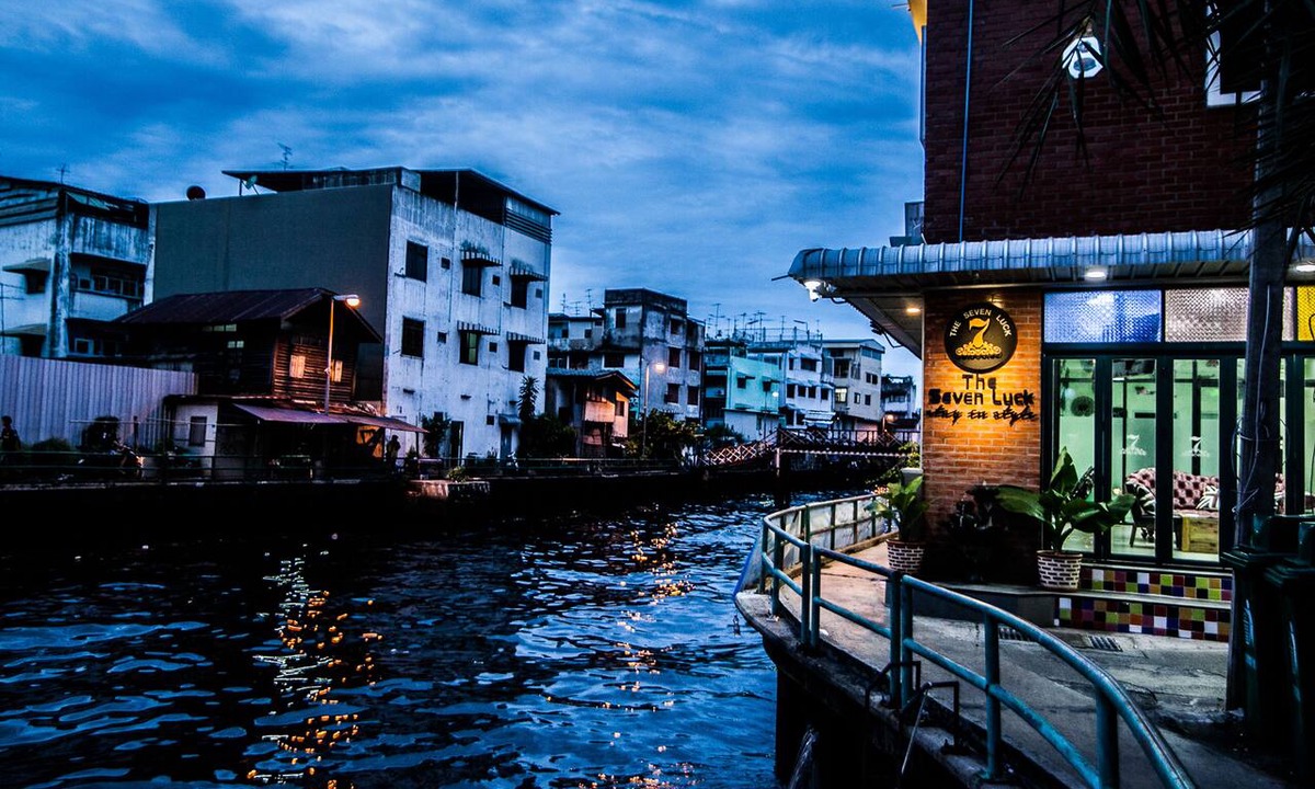Khlong Maha Nak Hotel | The Seven Luck