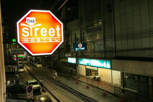 Talat Yot Hostel | The Street Hostel Bangkok