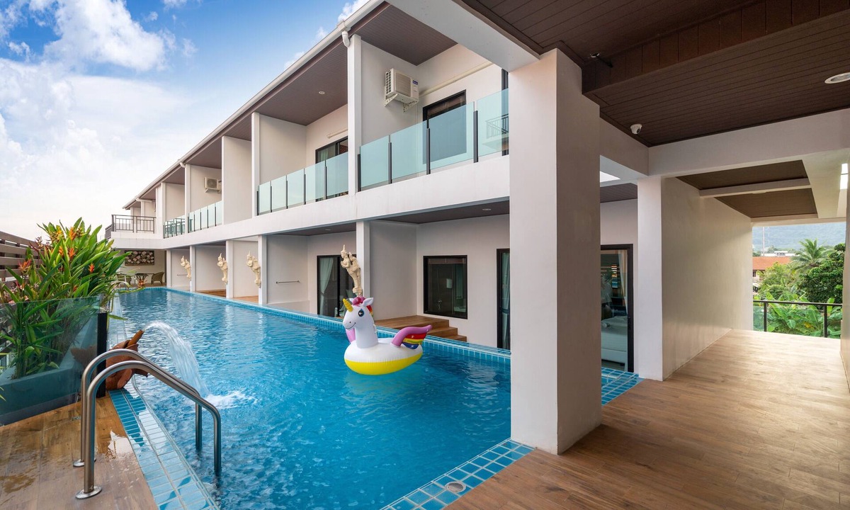 Chalong Hotel | The Thames Pool Access Resort SHA+