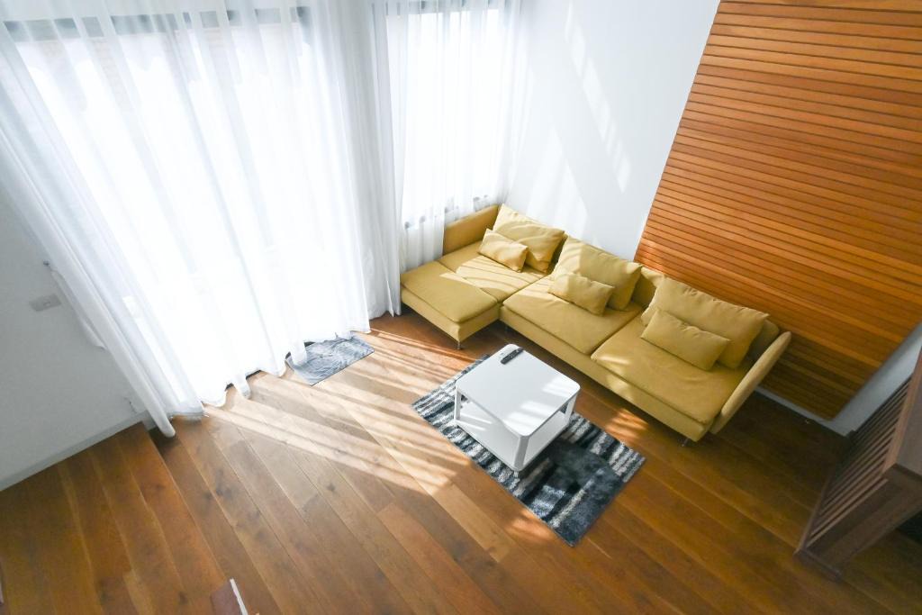Park Lane Residence | Na Kluea