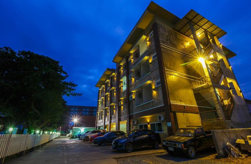 Phitsanulok Hotel | Tonwai Modern Place