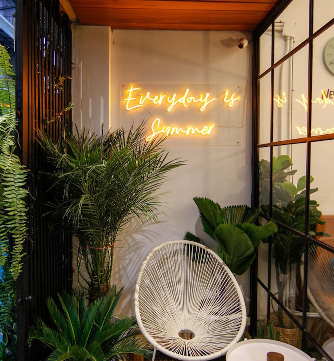 Sathorn Hotel | Tropical Summer Hostel