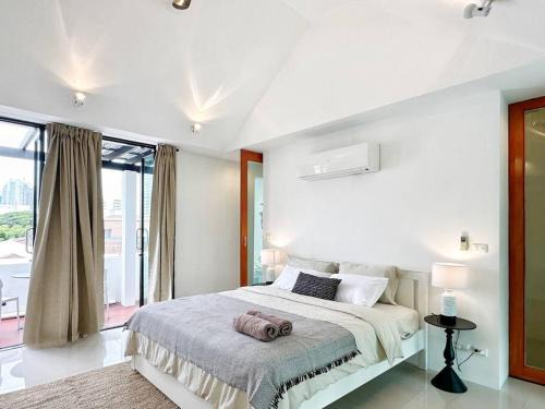 Thung Maha Mek Villa | Urban Oasis at Lumpini