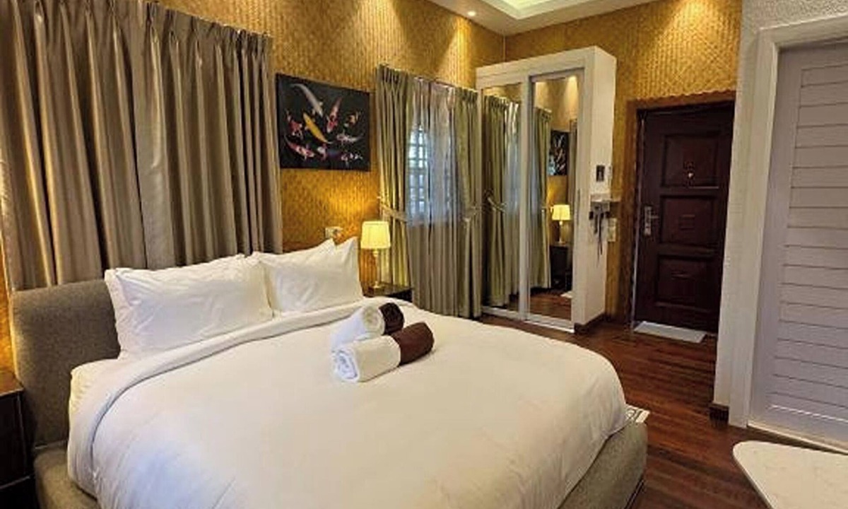 Nong Pla Lai Resort | Varaya Resort Pattaya