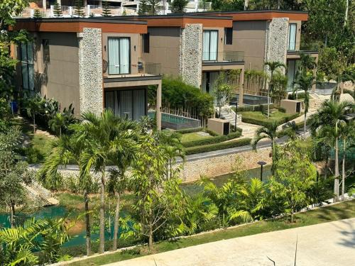Si Sunthon Villa | Villa Menara Bang Tao