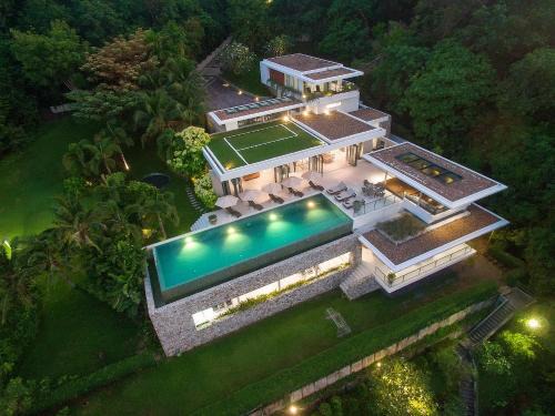 Wichit Villa | Villa Skyfall Thailand Phuket