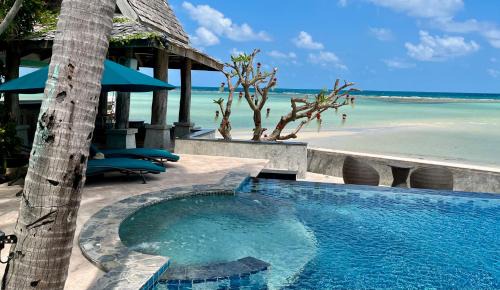 Hua Thanon Villa | Villa Sunrise - Golden Beachfront