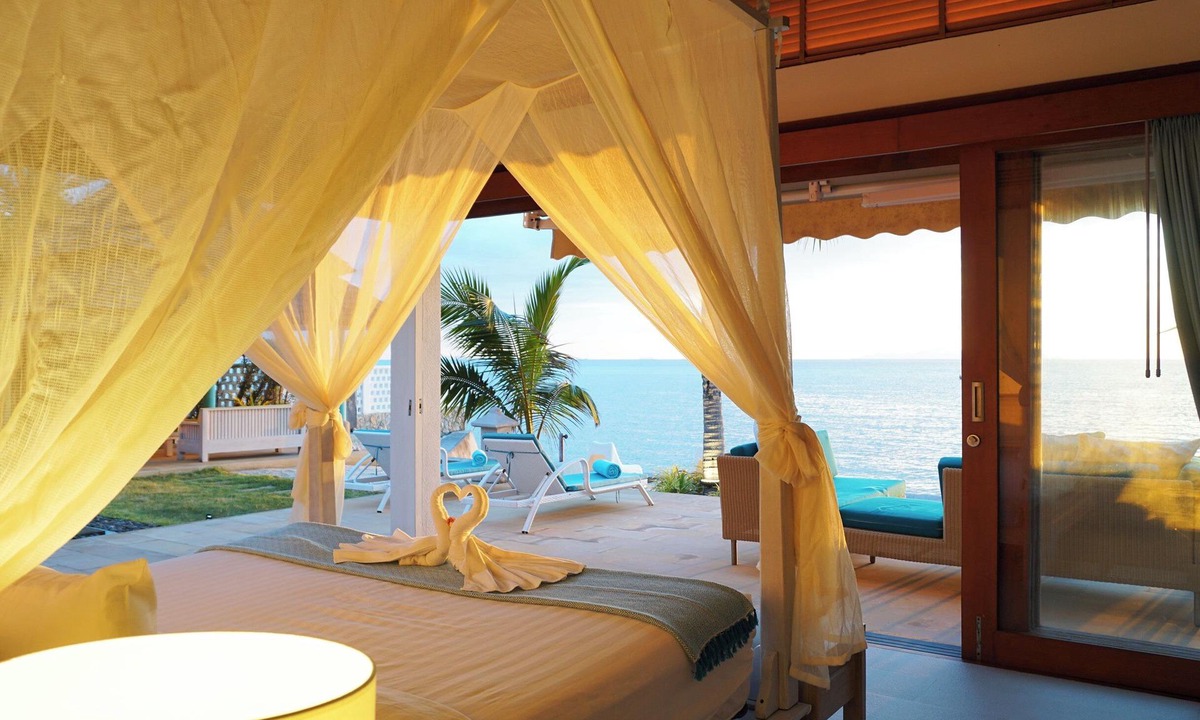 Na Thon Villa | Villa Sunsai 3BR Beachfront Pool Villa in Nathon