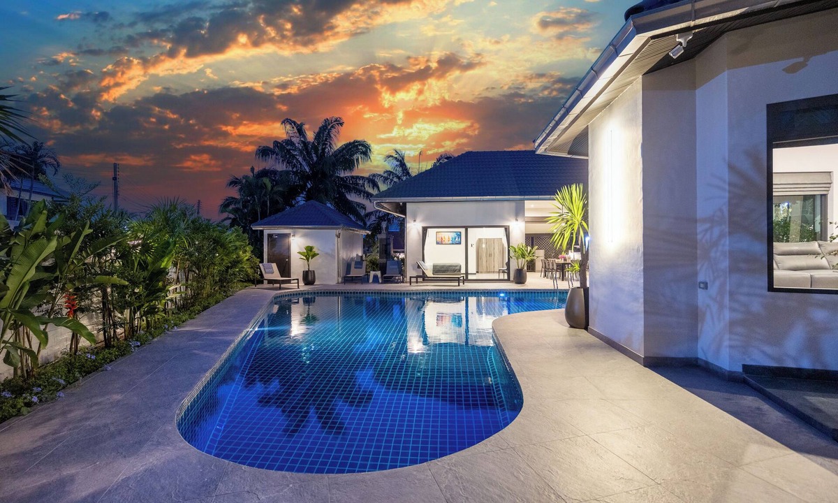 Nong Prue Villa | Villa Waree minutes to City and Beach