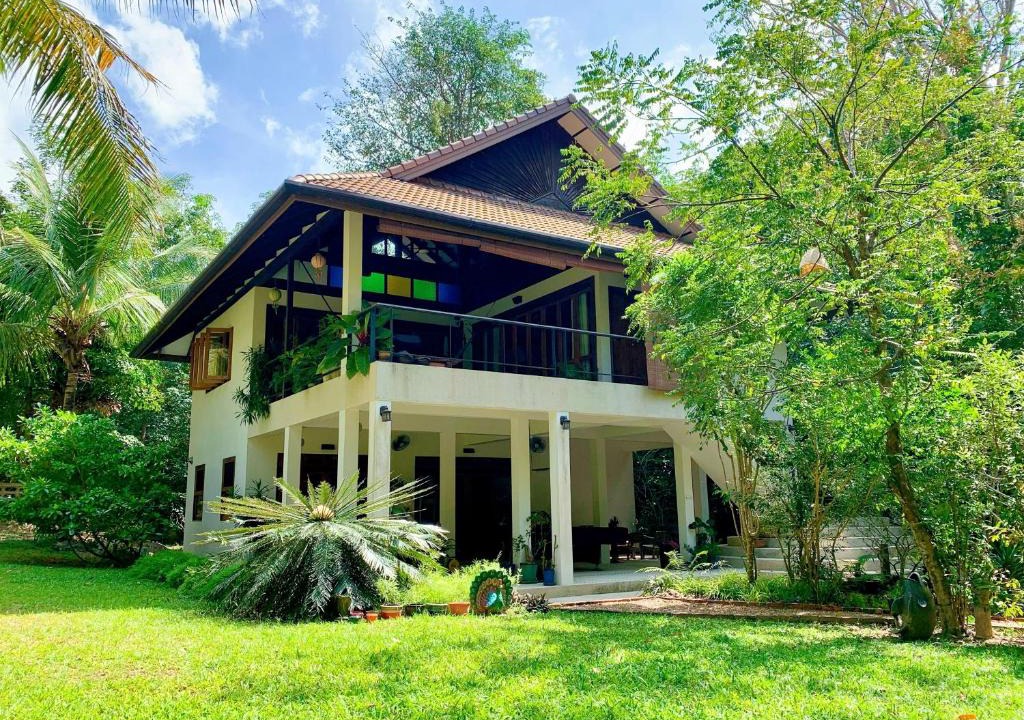 Nuea Khlong House | VillaVarin Ko Jum - Nature, Space & Luxury