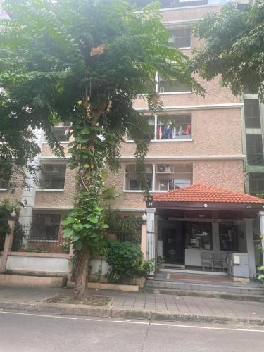 Din Daeng Apartment | Viriyapon first floor2