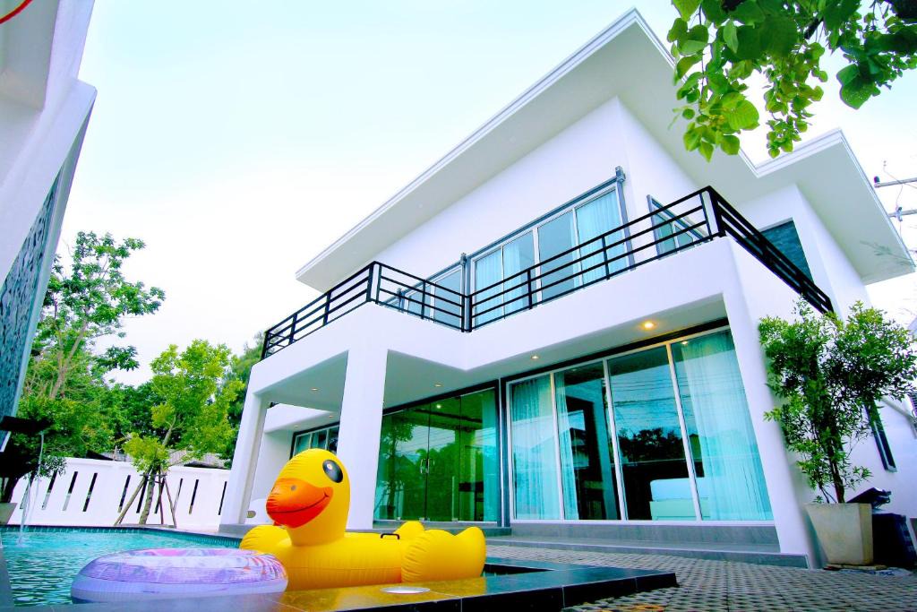 Hat Chao Samran House | Wan Villa