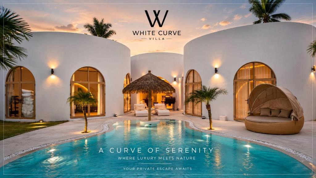 Bang Sare Villa | White Curve Villa