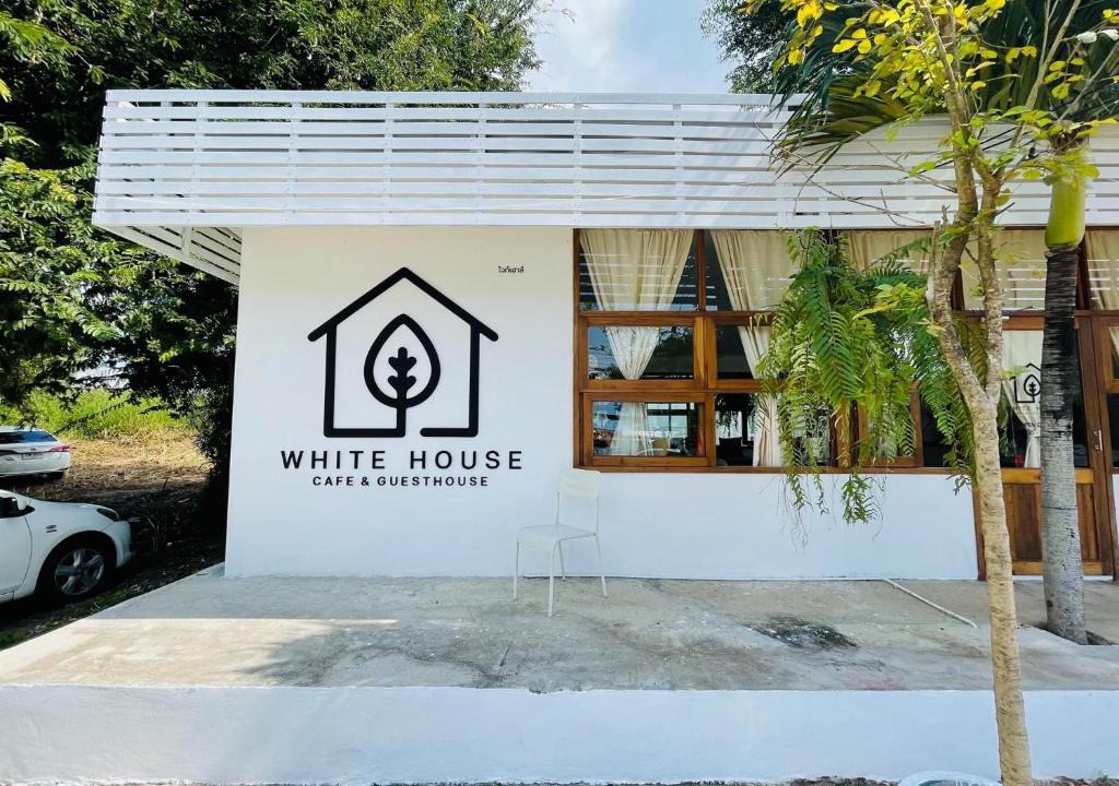 Tha Wang Thong Hotel | Whitehouse cafe&Guesthouse