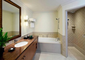 131 m² Hotel ∙ 3 bedrooms ∙ 6 guests