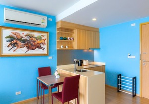 Baan SanKraam 1BR Apt, EDF-PoolView