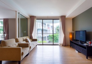 Baan SanKraam 2BR Apt, CCC-PoolView