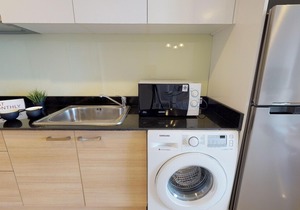 Circle Condominium (UN10500)