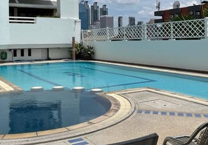 Crystal Garden Luxury in heart of Downtown Bangkok