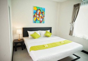 Double bed with ABF near Don Muang Airport