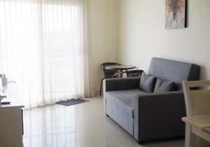 Flame Tree Residence by Patcha
