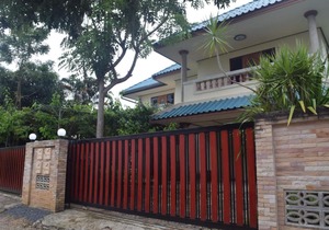 For Friends 512 House