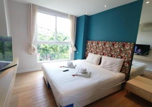 Grande Caribbean Condo by Somphong
