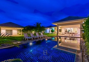 Hua Hin Pool Villa with 4 Bedrooms L50