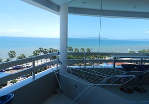 Jomtien PLAZA Condotel. Front the sea, 4 person